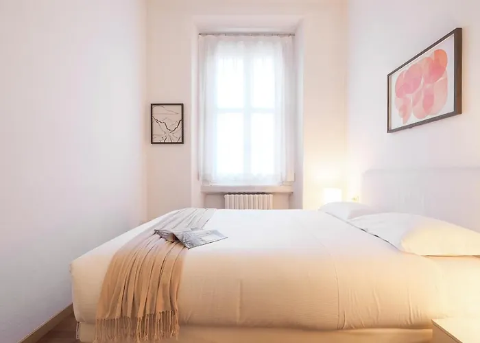 Cozy Two-Bedroom Apartment In Citta Studi Area