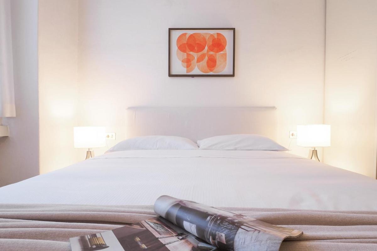 Cozy Two-bedroom In Citta Studi Area Apartment
